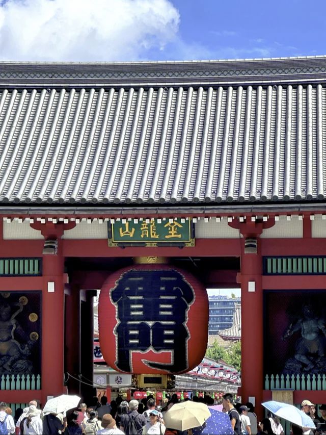 浅草寺:雷门 → 仲见世 → 本堂